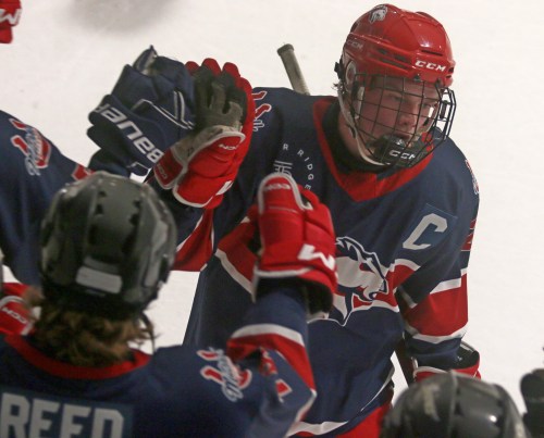 There's an early-season log-jam in the Hanover-Tache Junior Hockey League's East Division standings, with three teams tied for second, including the expansion Mitchell Mustangs and Ste Anne Aces. The two teams did battle Oct. 30 in Mitchell, with the Mustangs coming out on top thanks to a Mark Plett game-winning goal in the second period. (Cassidy Dankochik The Carillon)