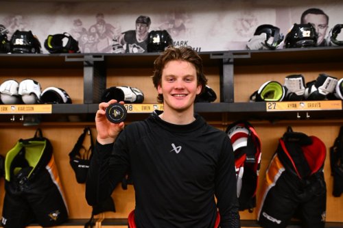 Owen Pickering was all smiles after scoring his first NHL goal for the Pittsburgh Penguins against Florida Dec. 3. (Pittsburgh Penguins Twitter)