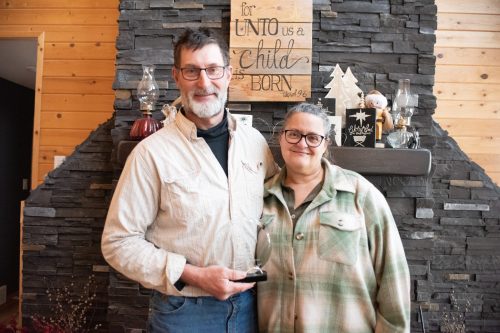 SVJETLANA MLINAREVIC THE CARILLON
Randy and Joyska Tkachyk hold their award for the Seine Rat Roseau Watershed District Award from the Manitoba Association of Watersheds. The Tkachyks grow grass and ground cover for their cattle and practice rotational grazing in paddocks on their farm.